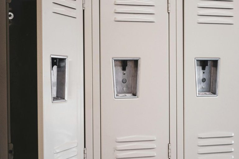 Lockers with 1, 2, or 3 Doors: How to Choose